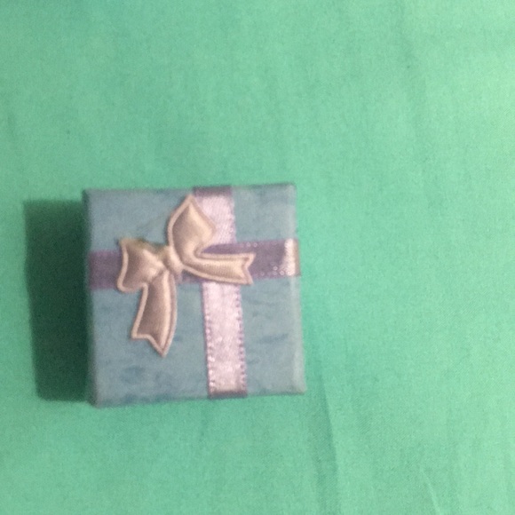 Silver CZ Heart Ring - Picture 3 of 3